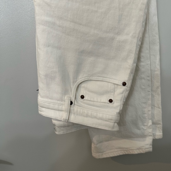 Abercrombie Curve Love Straight Leg Jeans - Picture 3 of 5